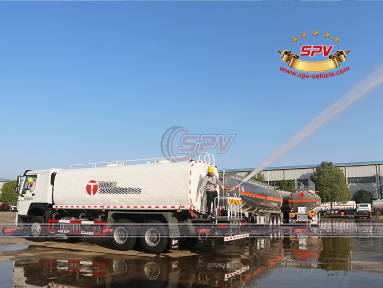 SPV- vehicle 25,000 Litres Water Delivery Truck SINOTRUK - Spraying Testing